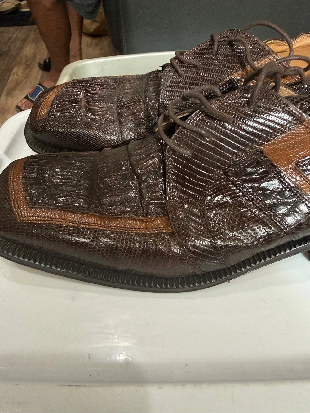 Brown Croc-Texture Lace-Up Derbys - Men's Dress Shoes